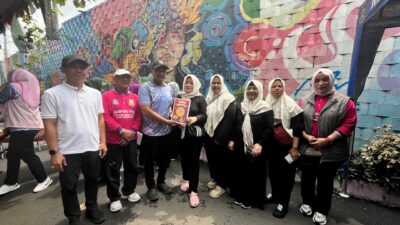 Semarak HUT-33 Kota Tangerang Kampung Pink Tanah Tinggi