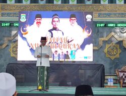 Wali Kota Tangerang Hadiri Peringatan Malam Nuzulul Qur’an di Masjid Al-A’zhom