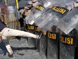 Merebut Hak atau Kehilangan Arah? Catatan Kritis di Balik Demonstrasi Rusuh