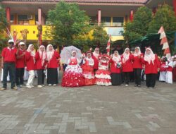 Pawai Karnaval SDN Jurumudi 3 Meriah Sambut HUT RI ke-81